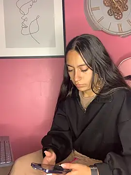 DulceLatinaxo webcam