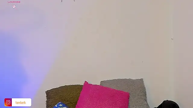 _IanLark webcam