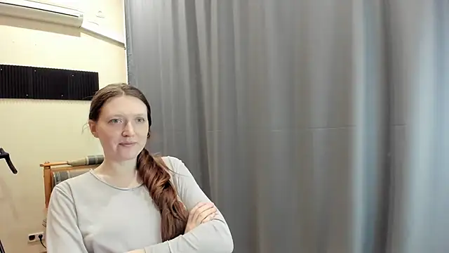 Holistic_woman webcam