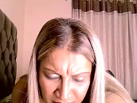 eroticbeauty37 webcam