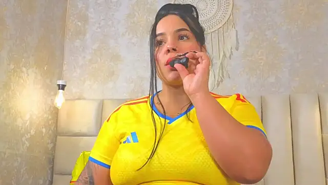 EmilyQueen3x webcam