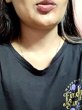 Wild-janvi webcam