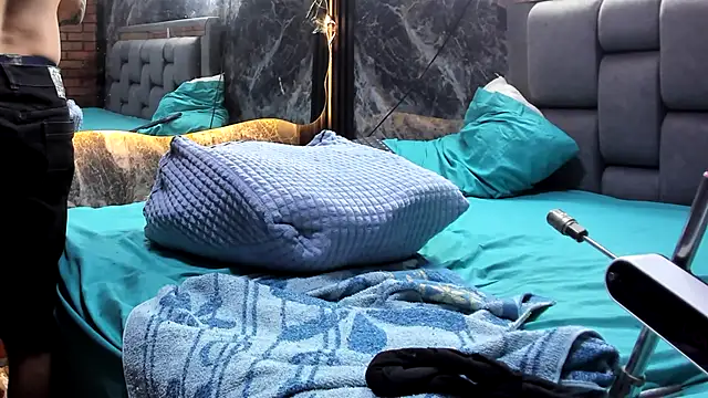 Couple_Gold69 webcam