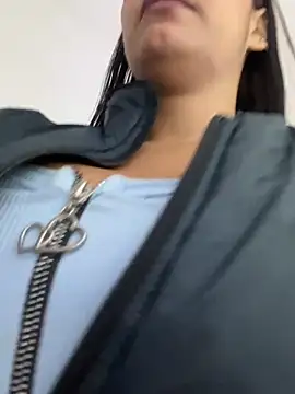 Sara-77 webcam