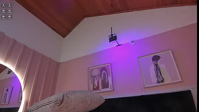 elodie_walker webcam