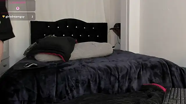 Amy_Aloqua live cam on StripChat