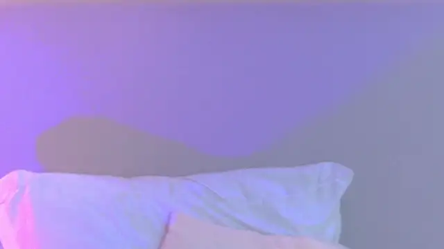 NaomiKlarc webcam
