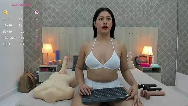 martina_ayala webcam