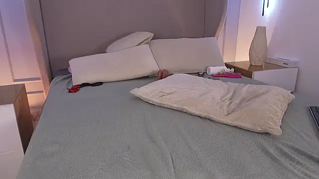 chloe_d webcam