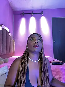 LoveQueen2 webcam