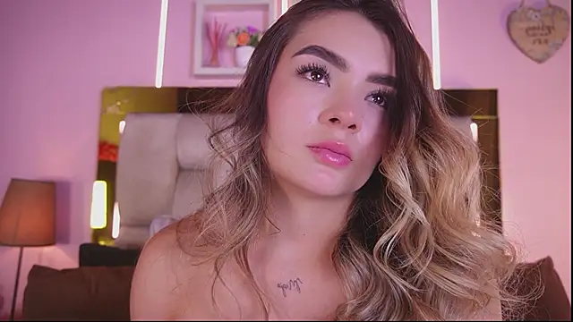 emmy_r webcam