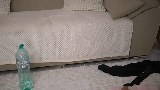 DeborahLowe webcam