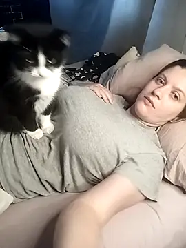 Ann_mikela webcam