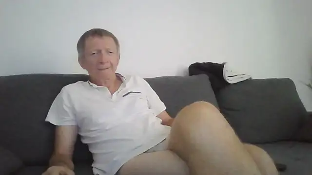 naturiste974 live sex cam