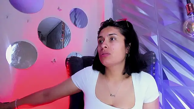 Roxanne_Han webcam