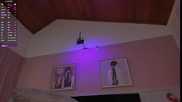 elodie_walker webcam