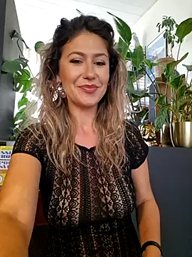 CelynaRoss Live Web Cam Show