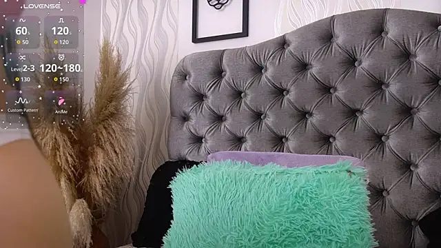 katt_eyes__ webcam