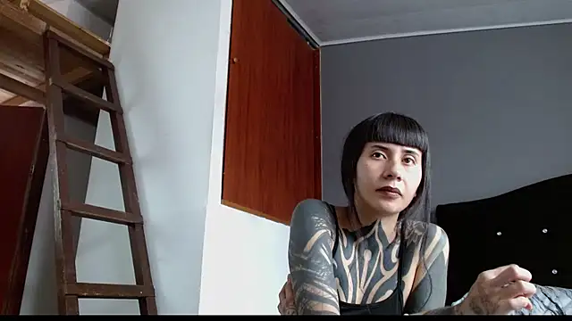 Emilia_1995 webcam