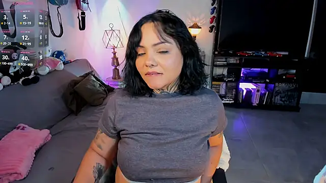honey_mooon webcam