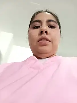sofia_honey1's live room