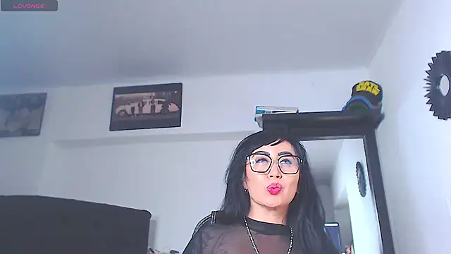 Vicky_hotmilf webcam