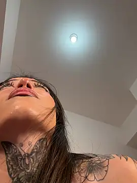 Ellelie_77 webcam