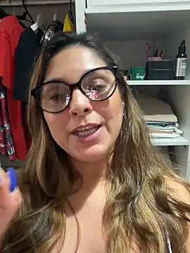 Mariiii_morena webcam