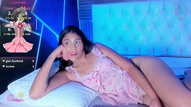 LunaRossie_ webcam