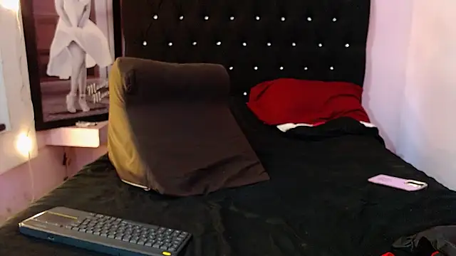 kittybonxx live cam on StripChat