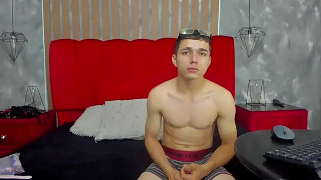 ZoeANDAlex_ webcam