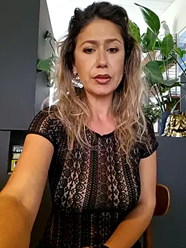 CelynaRoss Live Web Cam Show