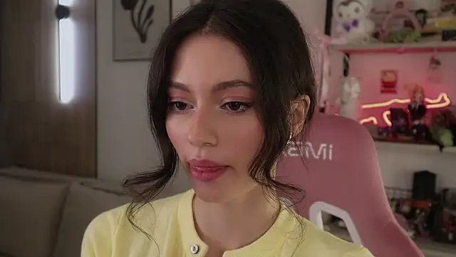 FirstOfFallen live cam on StripChat
