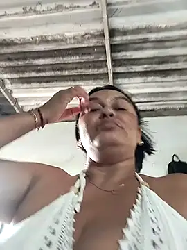 Horny-Mommy-Dirty webcam