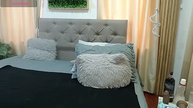 sasi_luna webcam