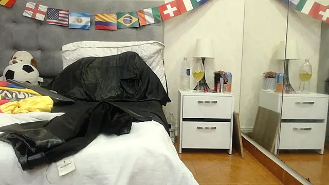 ScarlettGreen_ webcam
