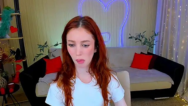 ChristinaConteeree webcam