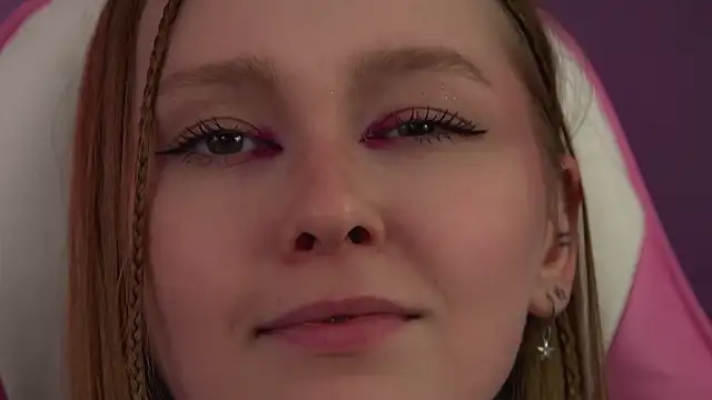 AgataFoxley webcam