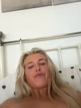 BabyBluexox webcam