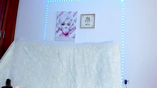 luna_dollie webcam
