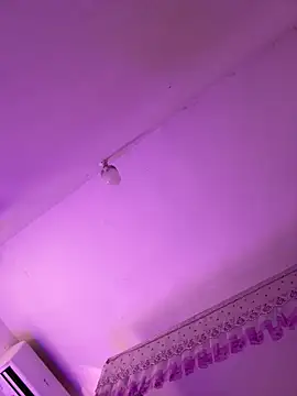 Emily_99 webcam