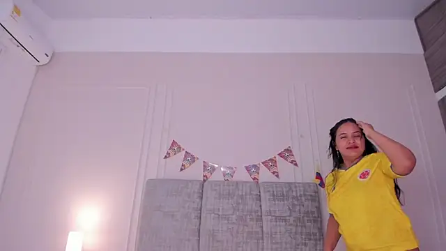 Emma-Velez webcam
