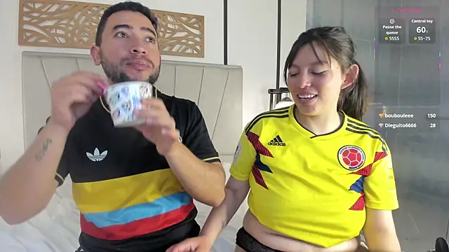 LunaAndDante webcam