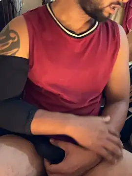 indian_Hunk webcam