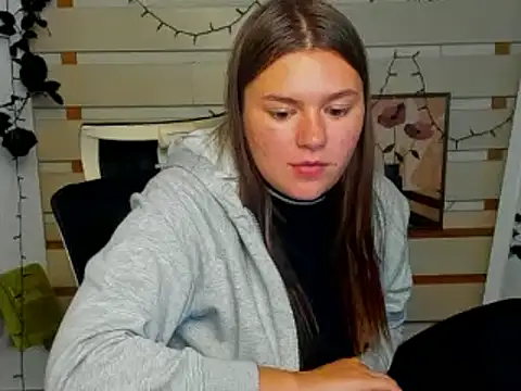 Josephine_Kiss webcam