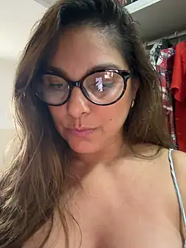 Mariiii_morena webcam