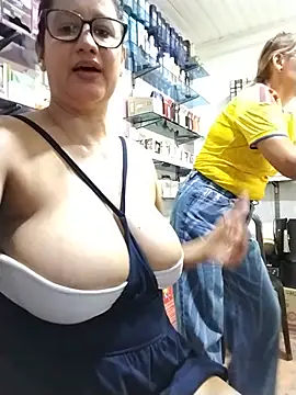 keilymadam Live Web Cam Show