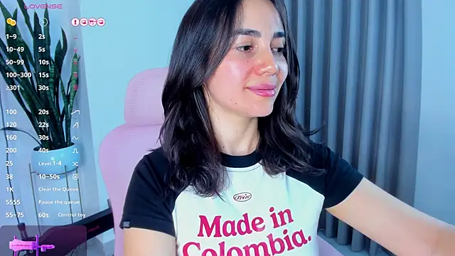 sara_ospina22 live cam on StripChat