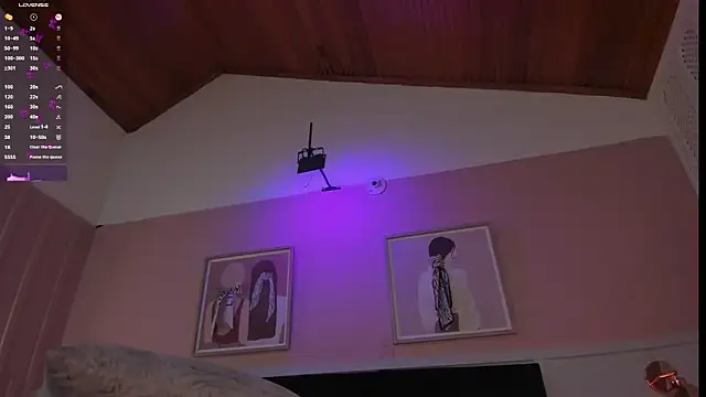 elodie_walker webcam