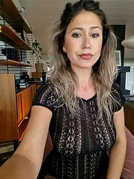 CelynaRoss Live Web Cam Show